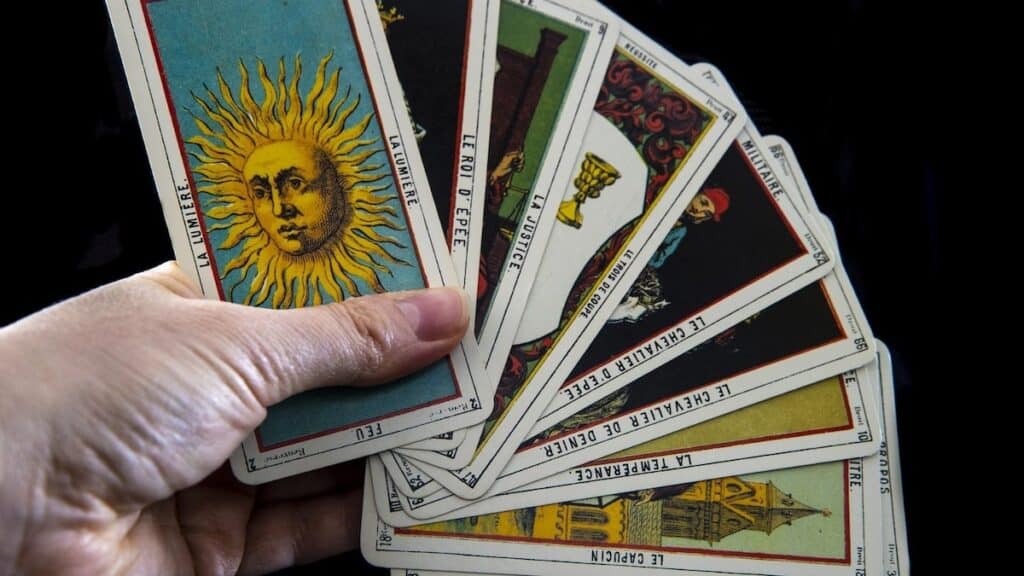 Cette carte de tarot régira la vie de chaque signe pour le reste du mois de janvier