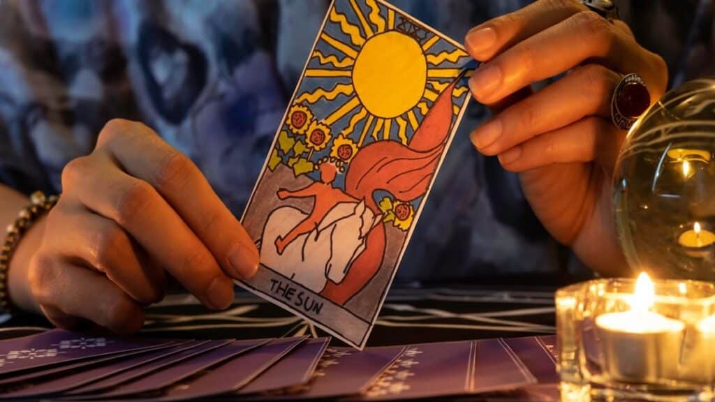 C'est ainsi que chaque signe grandira spirituellement courant 2024 selon le tarot