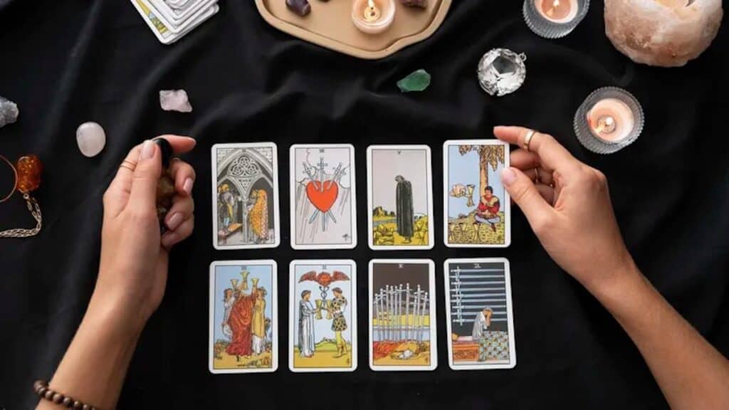 Ce qu'il faut savoir pour profiter de sa chance avant l'arrivée de la pleine Lune selon le tarot