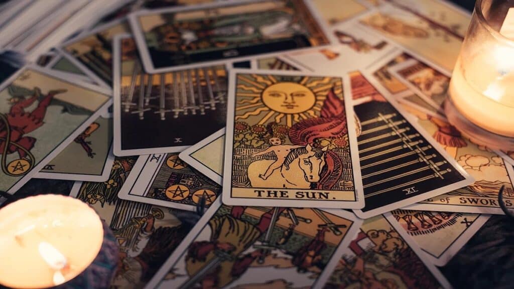 La carte de tarot qui annonce des changements positifs pour attirer abondance et fortune